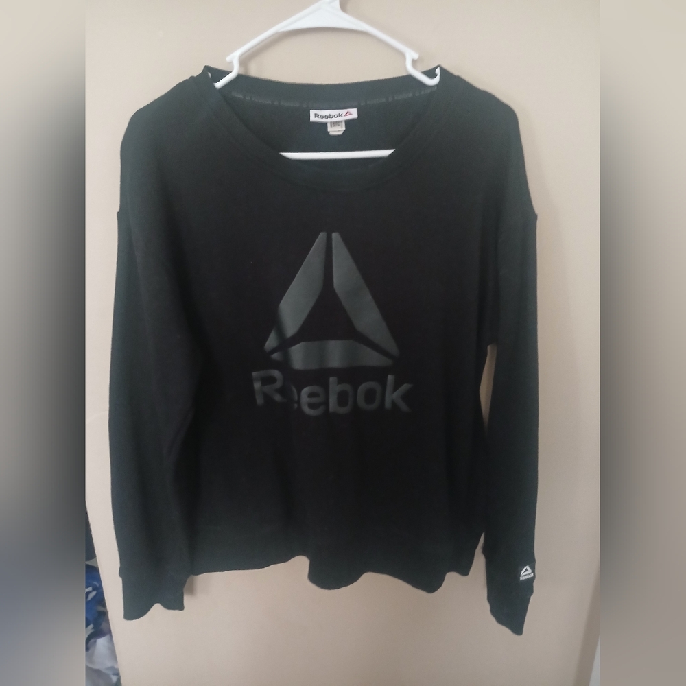 LIKE NEW Reebok Women's Black Crew Neck Sweatshirt Sz. M